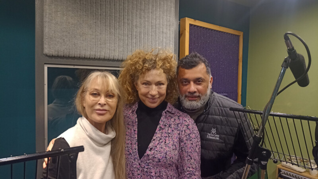 Carole Royle, Alex Kingston, Irvine Iqbal